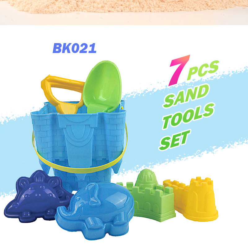 Castle bucket sand tools set